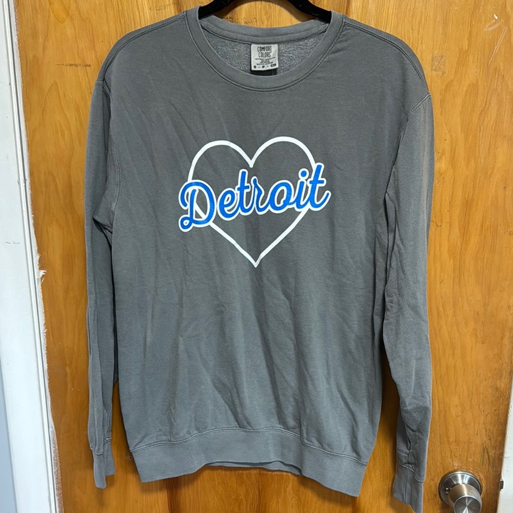 Gray Detroit Heart Sweatshirt